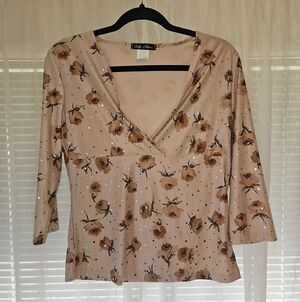 Only Nine Floral V-Neck Blouse in Blush